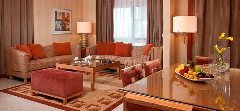 Time Opal Hotel Apartments Dubai Oda fotoğraf