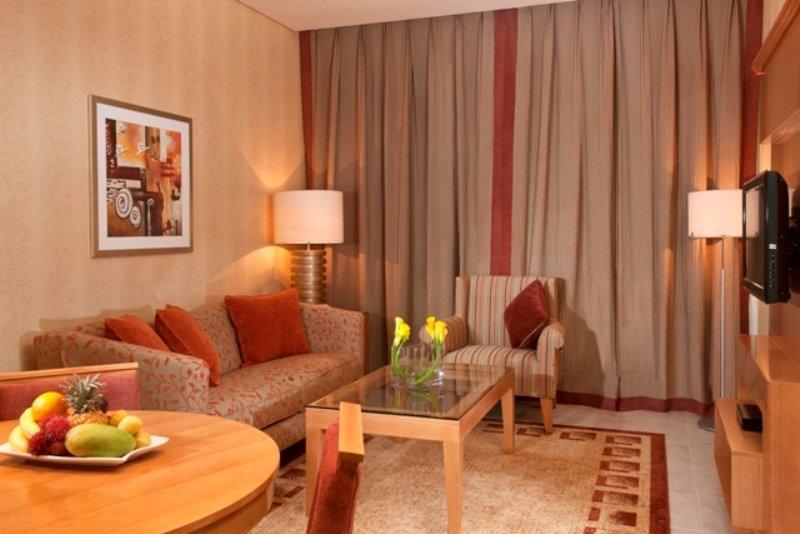 Time Opal Hotel Apartments Dubai Oda fotoğraf